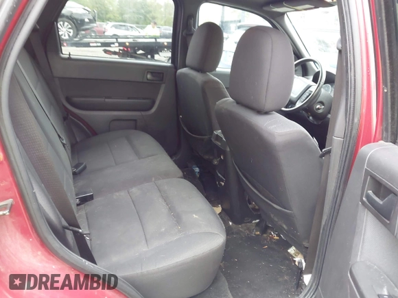 2011 Ford Escape XLT с VIN 1FMCU9DG9BKA30856, выставлен на аукционе IAAI как лот 42220342 с пробегом 126 309 миль миль и . История ставок и продаж доступна на DreamBid. Изображение 8.