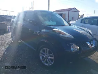 2015 Nissan Juke SL z VIN JN8AF5MV9FT554090, wystawiony jako IAAI lot #41230144 z przebiegiem 94 990 mil mil oraz . Historia ofert i sprzedaży dostępna na DreamBid. Obrazek 1.