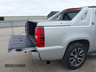 2013 Chevrolet Avalanche LT with VIN 3GNMCFE04DG162646, listed as a IAAI auction lot 41591896 with 151,541 mi miles and . Bid and sale history available at DreamBid. Image 19.