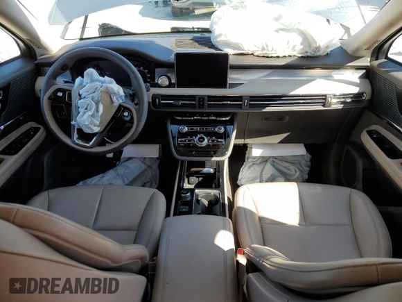 2022 Lincoln Corsair Standard with VIN 5LMCJ1C9XNUL25337, listed as a Copart auction lot 48979155 with 26,811 mi miles and Non repairable. Bid and sale history available at DreamBid. Image 8.