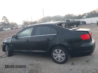 2013 Volkswagen Jetta SE z VIN 3VWDP7AJXDM435170, wystawiony jako IAAI lot #41454928 z przebiegiem 136 400 mil mil oraz . Historia ofert i sprzedaży dostępna na DreamBid. Obrazek 14.