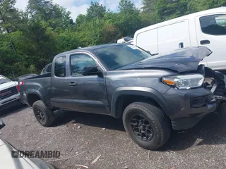 2020 Toyota Tacoma SR z VIN 5TFRZ5CN0LX088271, wystawiony jako IAAI lot #42169345 z przebiegiem 75 654 mil mil oraz . Historia ofert i sprzedaży dostępna na DreamBid. Obrazek 13.
