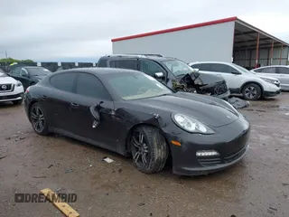 2012 Porsche Panamera с VIN WP0AA2A75CL072582, выставлен на аукционе IAAI как лот 41953925 с пробегом 100 584 миль миль и . История ставок и продаж доступна на DreamBid. Изображение 1.