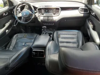2017 Kia Sorento EX with VIN 5XYPH4A54HG302082, listed as a Copart auction lot 62480615 with 346,333 mi miles and Salvage title. Bid and sale history available at DreamBid. Image 8.