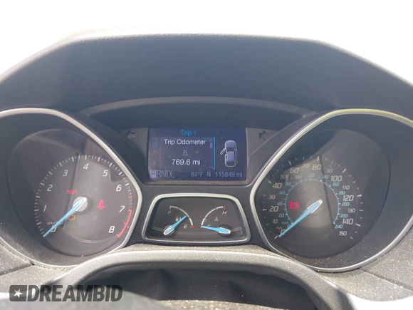 2012 Ford Focus SE z VIN 1FAHP3F21CL463413, wystawiony jako IAAI lot #42564350 z przebiegiem 115 849 mil mil oraz . Historia ofert i sprzedaży dostępna na DreamBid. Obrazek 7.
