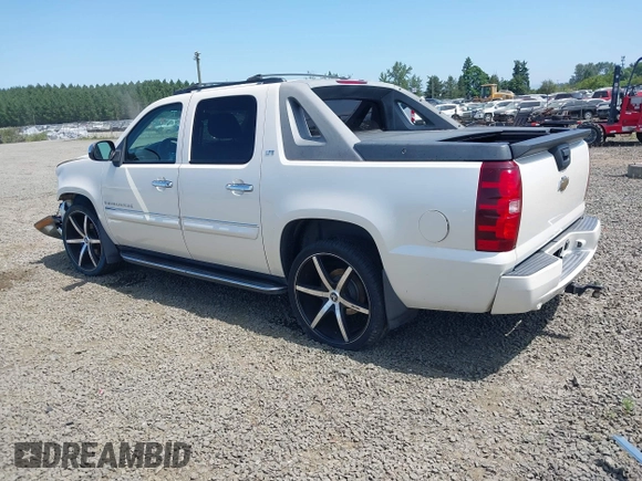 2008 Chevrolet Avalanche 3LT with VIN 3GNFK12328G218148, listed as a IAAI auction lot 42473513 with 179,954 mi miles and . Bid and sale history available at DreamBid. Image 3.