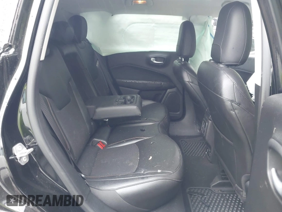2021 Jeep Compass Latitude z VIN 3C4NJDBBXMT575577, wystawiony jako IAAI lot #42363945 z przebiegiem 32 341 mil mil oraz . Historia ofert i sprzedaży dostępna na DreamBid. Obrazek 8.