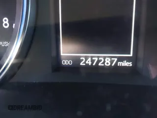 2015 Toyota Highlander XLE z VIN 5TDJKRFH0FS203332, wystawiony jako IAAI lot #42020869 z przebiegiem 247 287 mil mil oraz . Historia ofert i sprzedaży dostępna na DreamBid. Obrazek 16.
