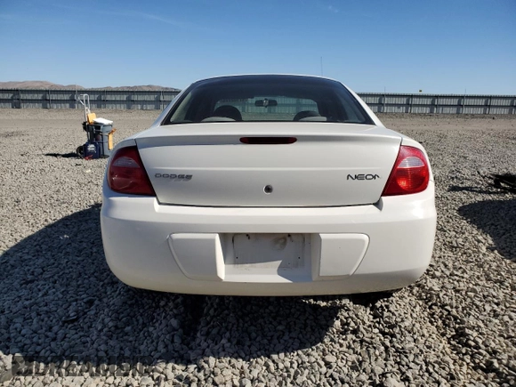 2004 Dodge Neon SE z VIN 1B3ES26C74D586001, wystawiony jako Copart lot #47102775 z przebiegiem 159 878 mil mil oraz Szkoda całkowita • Salvage title. Historia ofert i sprzedaży dostępna na DreamBid. Obrazek 6.