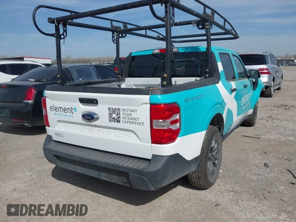 2024 Ford Maverick XLT with VIN 3FTTW8H99RRA85592, listed as a IAAI auction lot 41816187 with 13,923 mi miles and . Bid and sale history available at carsss.com. Image 4.