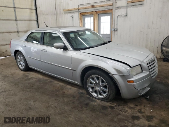 2008 Chrysler 300 Touring with VIN 2C3LA53G48H225064, listed as a Copart auction lot 50989645 with 115,409 mi miles and Clean title. Bid and sale history available at DreamBid. Image 4.