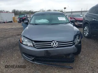 2013 Volkswagen Passat SE с VIN 1VWBH7A34DC144185, выставлен на аукционе IAAI как лот 41930972 с пробегом 232 679 миль миль и . История ставок и продаж доступна на DreamBid. Изображение 13.