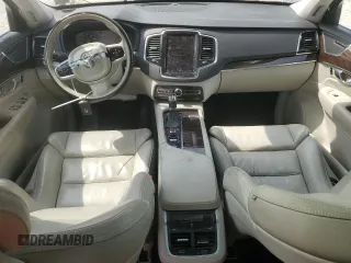 2016 Volvo XC90 T6 Momentum with VIN YV4A22PK1G1039621, listed as a Copart auction lot 51615595 with 134,465 mi miles and Salvage Title. Bid and sale history available at DreamBid. Image 8.