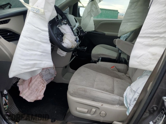 2015 Toyota Sienna LE AAS with VIN 5TDKK3DC7FS600755, listed as a Copart auction lot 45329985 with 228,301 mi miles and Salvage Title. Bid and sale history available at carsss.com. Image 7.
