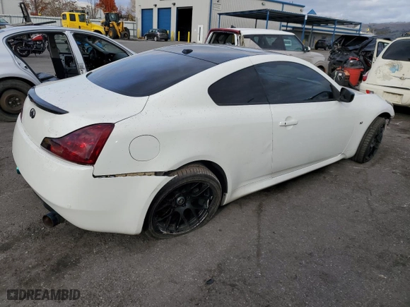 2014 Infiniti Q60 Coupe Journey with VIN JN1CV6EK6EM111490, listed as a Copart auction lot 86016184 with 97,131 mi miles and Salvage Title. Bid and sale history available at carsss.com. Image 3.
