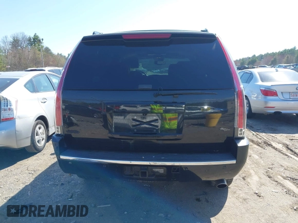 2007 GMC Yukon Denali z VIN 1GKFK63827J265939, wystawiony jako IAAI lot #42120148 z przebiegiem 203 459 mil mil oraz . Historia ofert i sprzedaży dostępna na DreamBid. Obrazek 16.