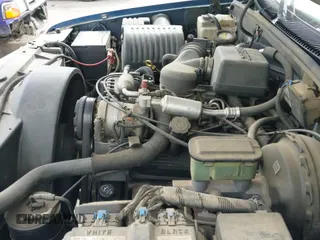 1997 Chevrolet Tahoe Limited с VIN 1GNEC13R4VJ441927, выставлен на аукционе IAAI как лот 41996122 с пробегом 210 263 миль миль и . История ставок и продаж доступна на DreamBid. Изображение 12.