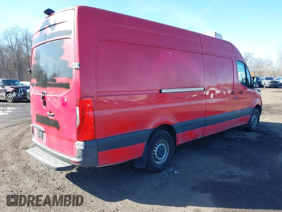 2021 Mercedes-Benz Sprinter Cargo with VIN W1Y4ECHY4MT070552, listed as a IAAI auction lot 41720548 with 110,401 mi miles and . Bid and sale history available at carsss.com. Image 4.