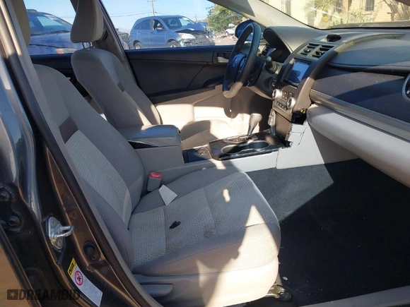 2012 Toyota Camry L with VIN 4T1BF1FK6CU120898, listed as a IAAI auction lot 41852014 with 130,278 mi miles. Bid and sale history available at carsss.com. Image 5.