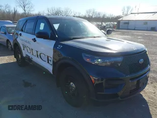 2020 Ford Police Interceptor Utility z VIN 1FM5K8AWXLGC99666, wystawiony jako IAAI lot #41021814 z przebiegiem 112 964 mil mil oraz . Historia ofert i sprzedaży dostępna na DreamBid. Obrazek 1.