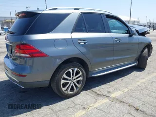 2018 Mercedes-Benz GLE 350 z VIN 4JGDA5JB2JB042375, wystawiony jako IAAI lot #42515119 z przebiegiem 64 269 mil mil oraz . Historia ofert i sprzedaży dostępna na DreamBid. Obrazek 4.