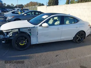 2023 Genesis G70 2.0T z VIN KMTG34TA7PU112073, wystawiony jako IAAI lot #41825012 z przebiegiem 10 526 mil mil oraz . Historia ofert i sprzedaży dostępna na DreamBid. Obrazek 18.
