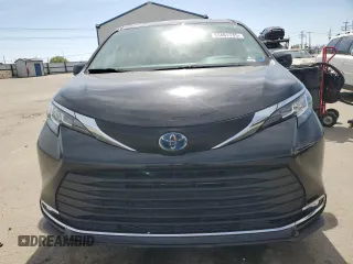 2021 Toyota Sienna XLE with VIN 5TDJRKEC0MS022530, listed as a Copart auction lot 53461735 with 48,887 mi miles and Salvage Title. Bid and sale history available at carsss.com. Image 5.