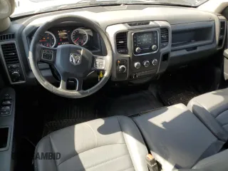 2019 Ram 1500 Tradesman z VIN 1C6RR6KM6KS750632, wystawiony jako Copart lot #74591964 z przebiegiem 62 689 mil mil oraz Szkoda całkowita • Salvage title. Historia ofert i sprzedaży dostępna na DreamBid. Obrazek 8.