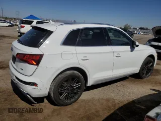 2020 Audi Q5 Premium z VIN WA1ANAFY3L2013367, wystawiony jako Copart lot #57328025 z przebiegiem Nie podano mil oraz Szkoda całkowita • Salvage title. Historia ofert i sprzedaży dostępna na DreamBid. Obrazek 3.