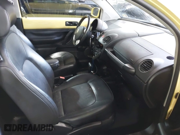 2009 Volkswagen Beetle S with VIN 3VWPW31C59M518927, listed as a IAAI auction lot 42126615 with 147,438 mi miles and . Bid and sale history available at DreamBid. Image 5.