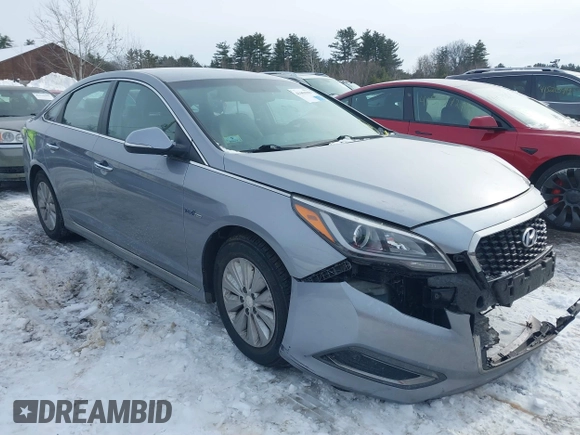 2016 Hyundai Sonata SE with VIN KMHE24L11GA036436, listed as a IAAI auction lot 41463969 with Not Provided miles and . Bid and sale history available at carsss.com. Image 1.