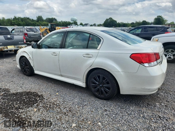 2013 Subaru Legacy 2.5i z VIN 4S3BMBA60D3012844, wystawiony jako Copart lot #62875425 z przebiegiem 162 693 mil mil oraz Czysty tytuł • Clean title. Historia ofert i sprzedaży dostępna na DreamBid. Obrazek 2.