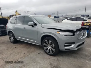 2025 Volvo XC90 with VIN YV4H60PE2S1314925, listed as a Copart auction lot 51448875 with 2,537 mi miles and Salvage Title. Bid and sale history available at DreamBid. Image 4.