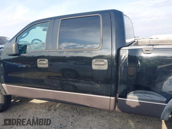 2006 Ford F-150 XLT with VIN 1FTPW04546KC98973, listed as a IAAI auction lot 41856310 with 180,394 mi miles. Bid and sale history available at carsss.com. Image 14.