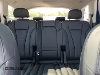 2022 Audi Q7 Premium z VIN WA1AXBF77ND010082, wystawiony jako Copart lot #61583385 z przebiegiem 14 421 mil mil oraz Szkoda całkowita • Salvage title. Historia ofert i sprzedaży dostępna na DreamBid. Obrazek 10.