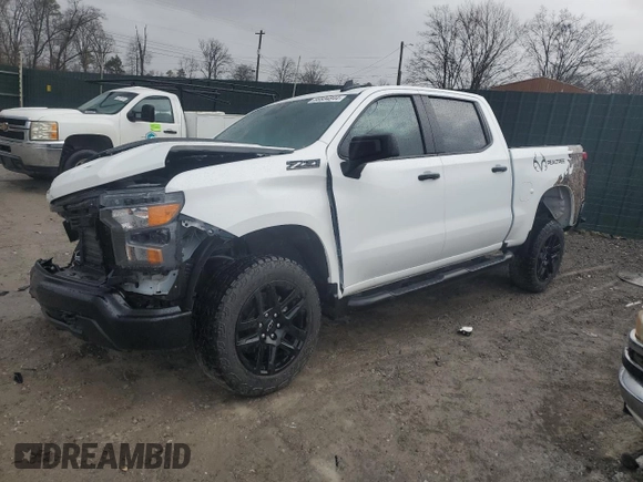 2024 Chevrolet Silverado 1500 Custom Trail Boss with VIN 3GCUDCEDXRG440495, listed as a Copart auction lot 86834844 with 4,136 mi miles and Salvage Title. Bid and sale history available at carsss.com. Image 1.