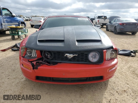 2005 Ford Mustang GT Deluxe with VIN 1ZVFT85HX55232398, listed as a Copart auction lot 47000505 with 86,445 mi miles and Salvage Title. Bid and sale history available at DreamBid. Image 5.
