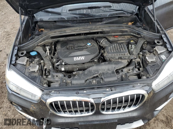 2017 BMW X1 sDrive28i with VIN WBXHU7C3XH5H38074, listed as a Copart auction lot 43088995 with 98,820 mi miles and Salvage Title. Bid and sale history available at carsss.com. Image 13.
