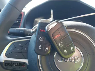2018 Jeep Renegade Sport z VIN ZACCJBABXJPH67405, wystawiony jako IAAI lot #42074017 z przebiegiem 23 136 mil mil oraz . Historia ofert i sprzedaży dostępna na DreamBid. Obrazek 11.