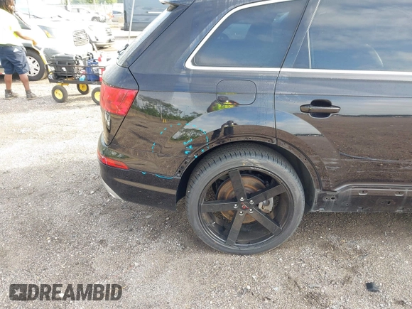 2018 Audi Q7 Premium Plus with VIN WA1LHAF70JD024688, listed as a IAAI auction lot 42567863 with 151,660 mi miles and . Bid and sale history available at DreamBid. Image 20.
