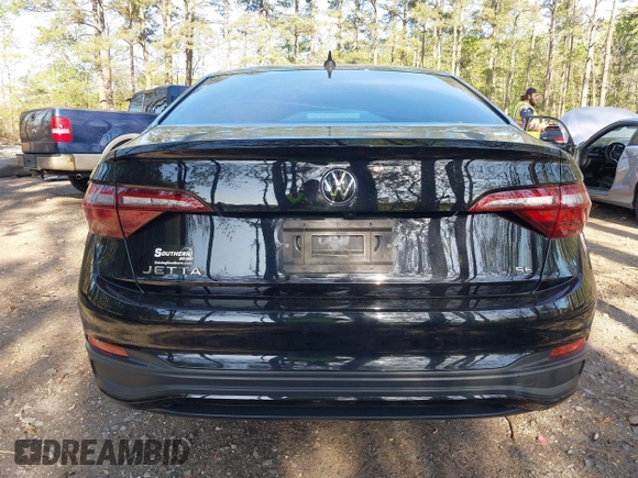 2024 Volkswagen Jetta SE with VIN 3VW7M7BU4RM033506, listed as a IAAI auction lot 41994422 with 15,066 mi miles and . Bid and sale history available at DreamBid. Image 16.