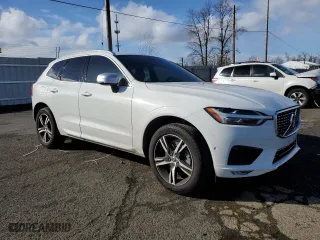 2019 Volvo XC60 R-Design with VIN YV4A22RM8K1333427, listed as a Copart auction lot 45726494 with 43,463 mi miles. Bid and sale history available at carsss.com. Image 4.
