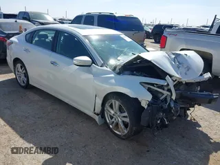 2015 Nissan Altima SL z VIN 1N4BL3AP7FC410854, wystawiony jako IAAI lot #41882593 z przebiegiem Nie podano mil oraz . Historia ofert i sprzedaży dostępna na DreamBid. Obrazek 1.
