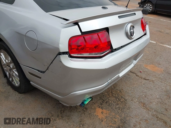 2011 Ford Mustang V6 with VIN 1ZVBP8AMXB5142041, listed as a IAAI auction lot 41938438 with 126,591 mi miles and . Bid and sale history available at carsss.com. Image 20.