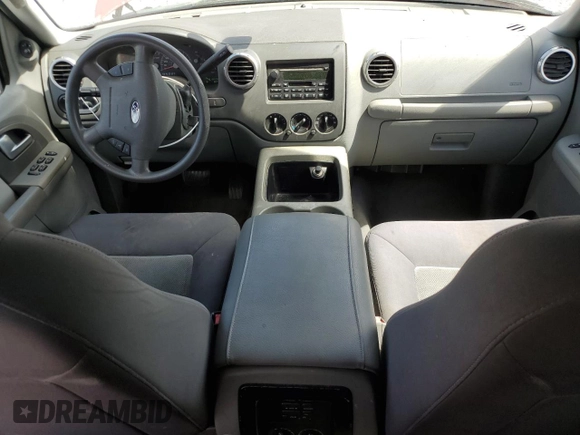 2004 Ford Expedition Special Service with VIN 1FMRU15W94LA20830, listed as a Copart auction lot 55143065 with 218,474 mi miles and Salvage title. Bid and sale history available at DreamBid. Image 8.