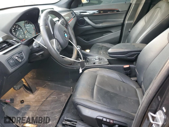 2018 BMW X1 xDrive28i with VIN WBXHT3C38J3H33310, listed as a Copart auction lot 73492324 with 88,620 mi miles and Salvage Title. Bid and sale history available at carsss.com. Image 7.
