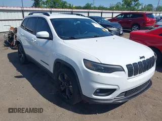 2019 Jeep Cherokee Latitude Plus с VIN 1C4PJLLB0KD339282, выставлен на аукционе IAAI как лот 42231050 с пробегом 115 901 миль миль и . История ставок и продаж доступна на DreamBid. Изображение 1.