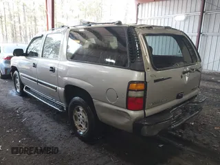 2004 Chevrolet Suburban LS with VIN 3GNEC16Z74G201816, listed as a IAAI auction lot 41721157 with 265,245 mi miles. Bid and sale history available at carsss.com. Image 3.