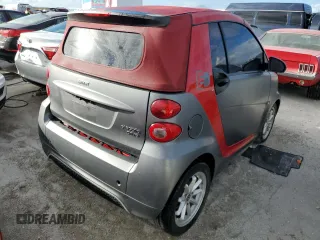 2015 Smart fortwo with VIN WMEEK9AA7FK832753, listed as a Copart auction lot 76957204 with Not Provided miles and Non Repairable. Bid and sale history available at DreamBid. Image 3.