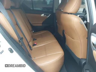 2013 Lexus CT 200h z VIN JTHKD5BH9D2172419, wystawiony jako IAAI lot #41968975 z przebiegiem 221 084 mil mil oraz . Historia ofert i sprzedaży dostępna na DreamBid. Obrazek 8.